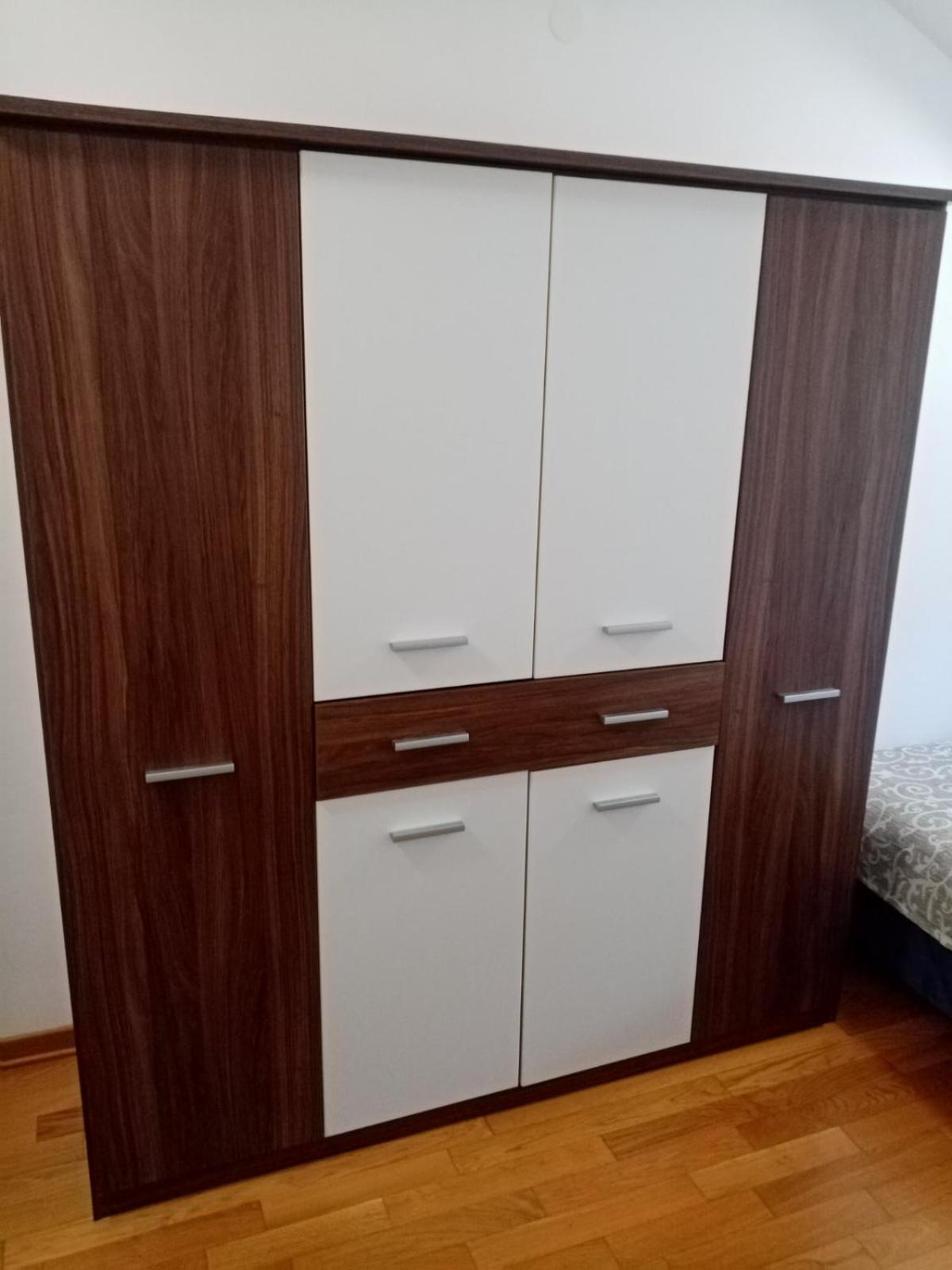 Apartman Romansa Apartamento Vrnjačka Banja Quarto foto